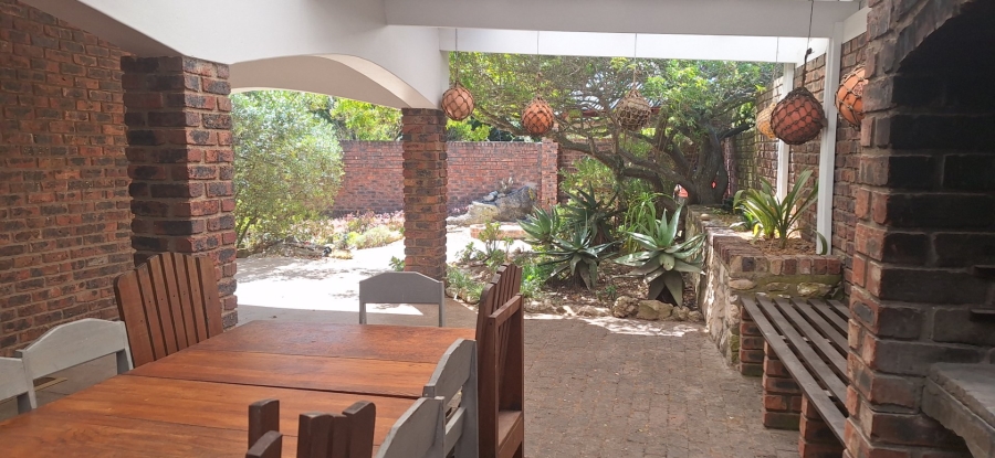 5 Bedroom Property for Sale in Witsand Western Cape